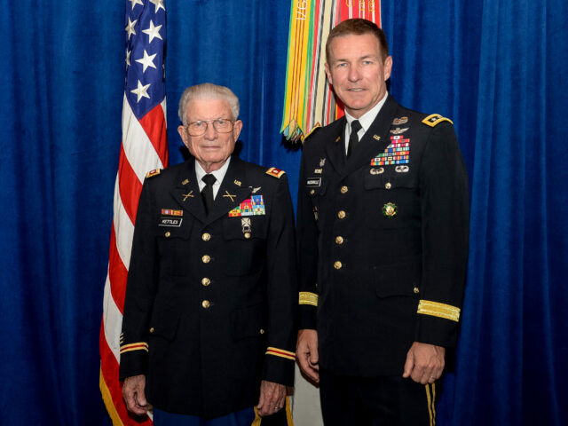 Pentagon - LTC Kettles & General McConville, Deputy Chief Of The Army